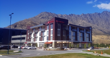 Ramada Queenstown Front cropped